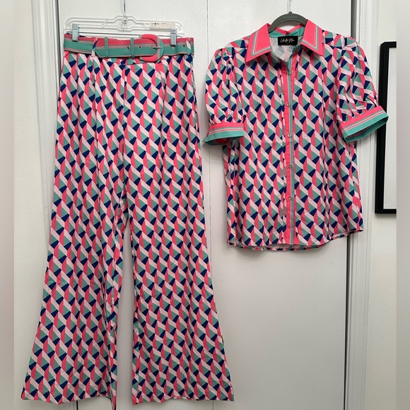 Fund colorful 2 Piece Pants and Button Down Shirt - Picture 1 of 8